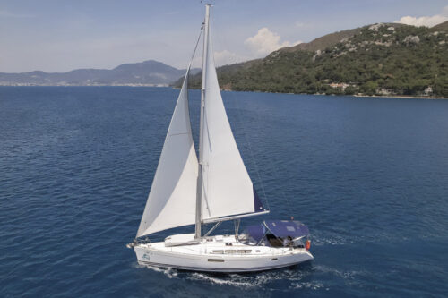 Yacht Image 9