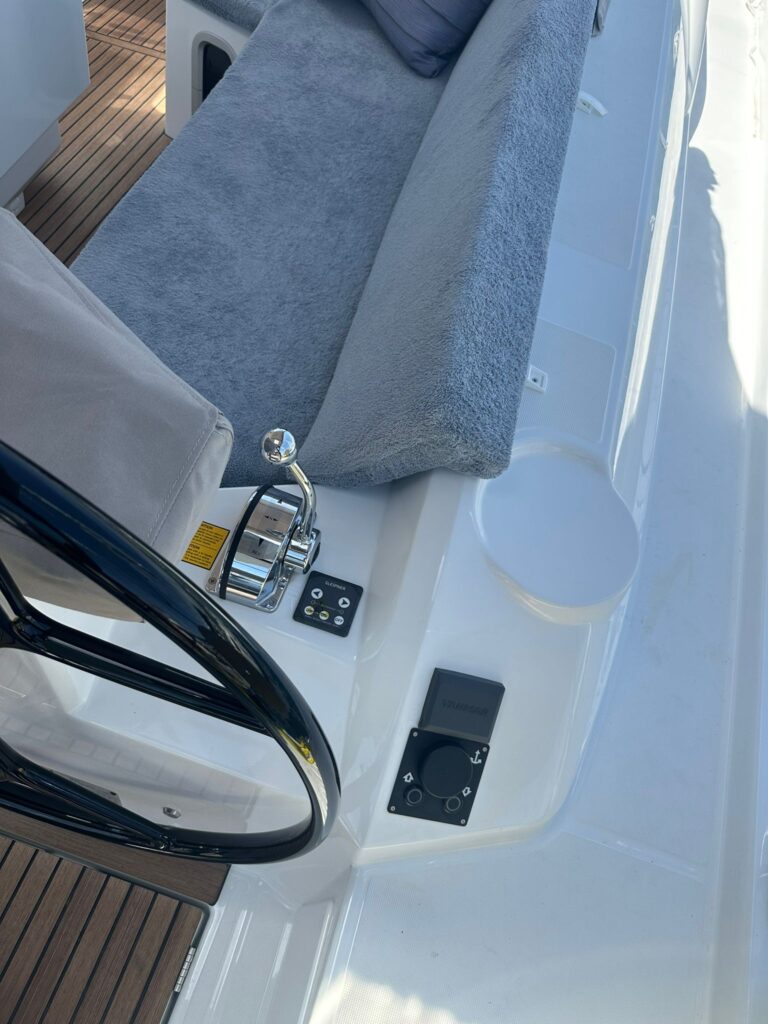 Yacht Image 7