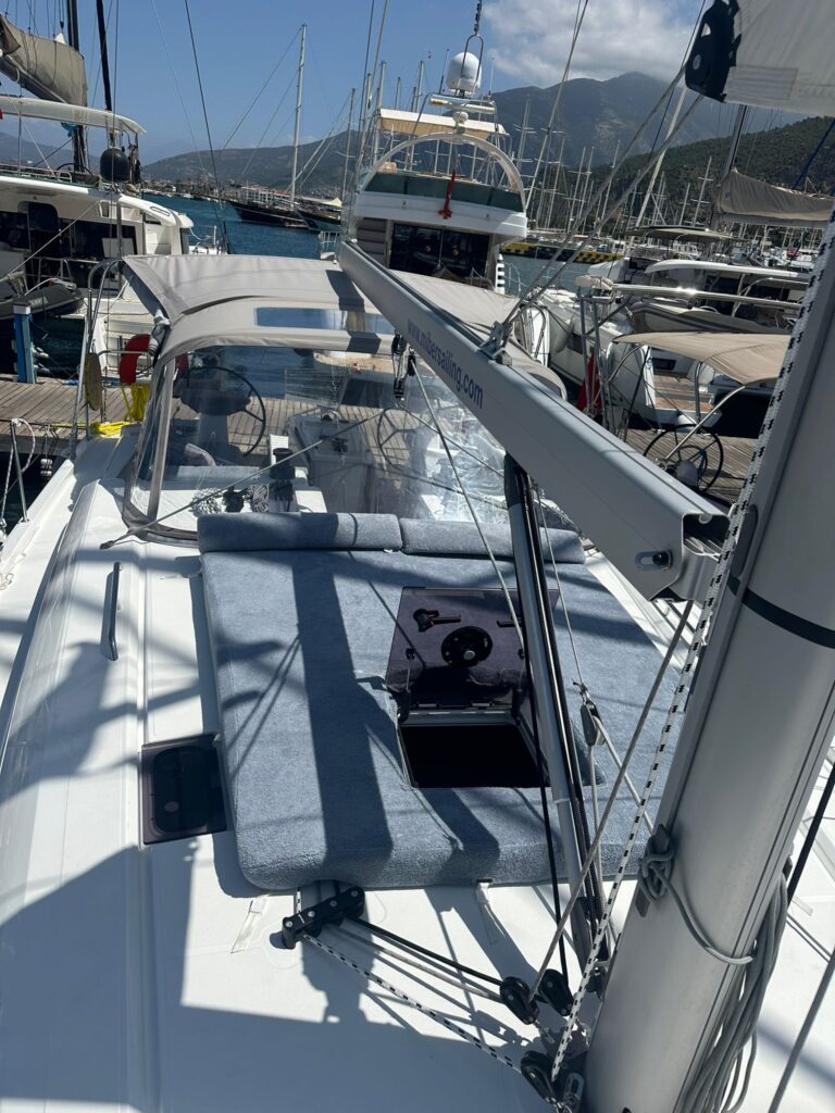 Yacht Image 14