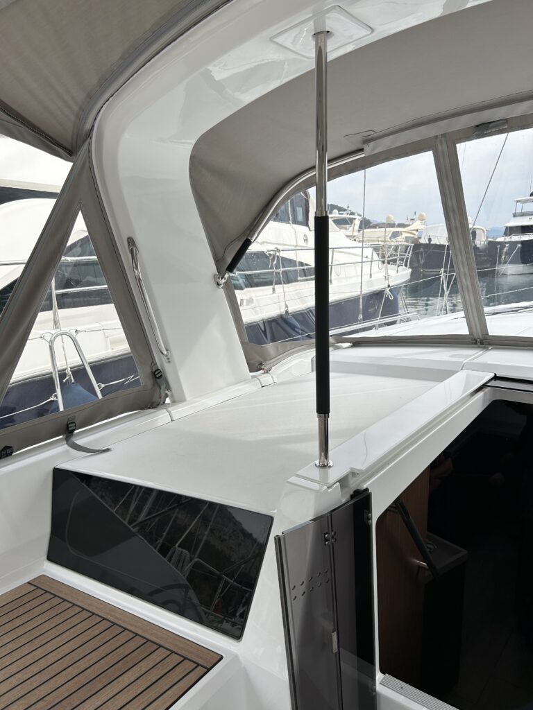 Yacht Image 6