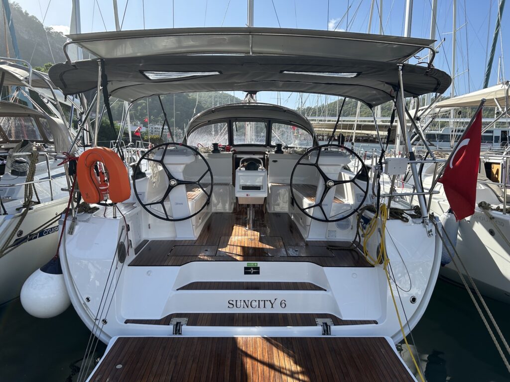 Yacht Image 1