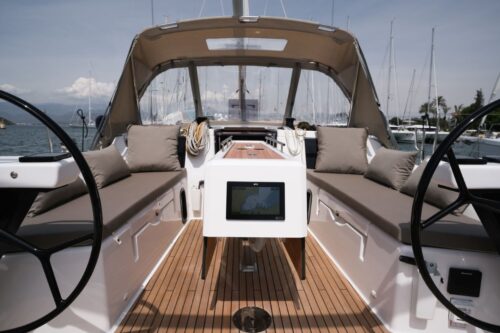 Yacht Image 9