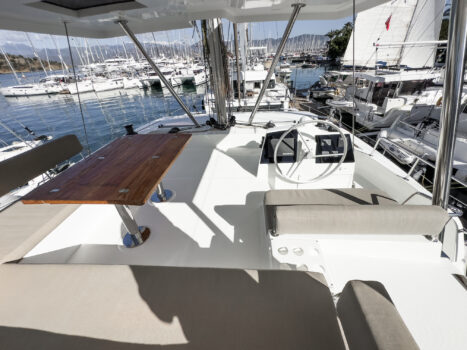 Yacht Image 6