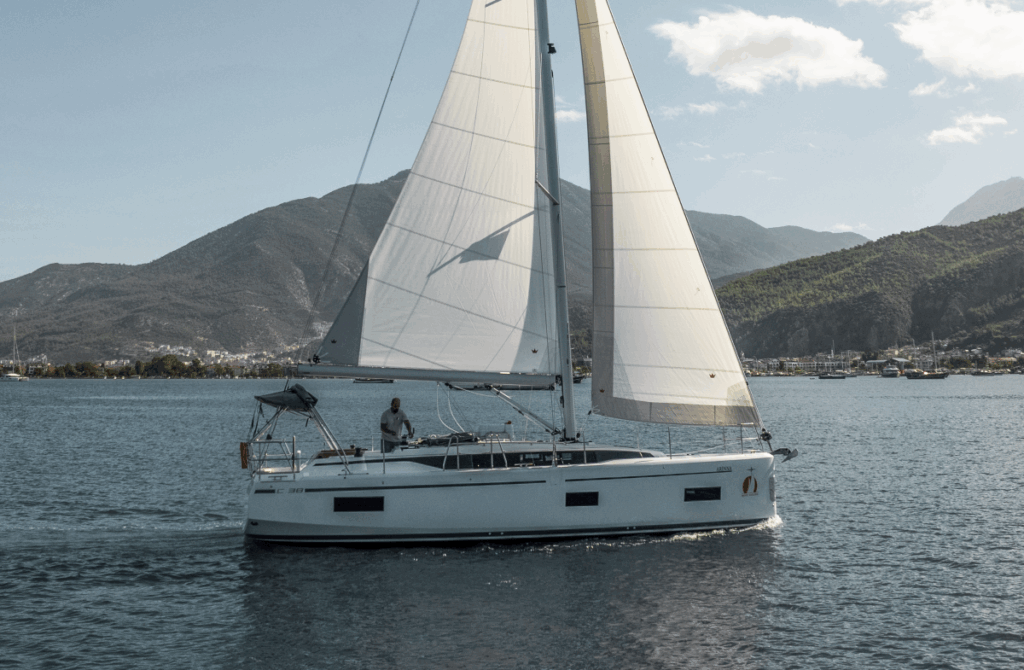 Yacht Image 11
