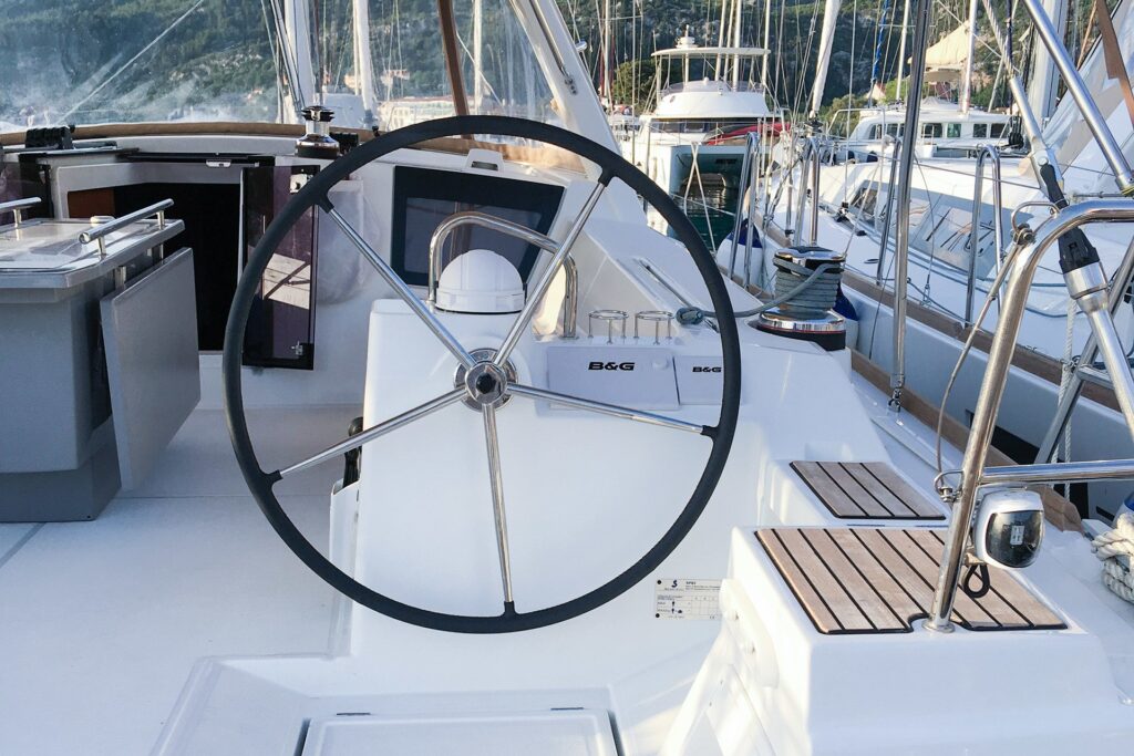 Yacht Image 9