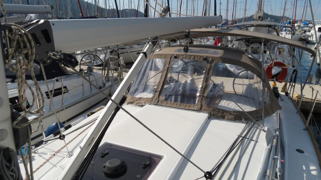 Yacht Image 8