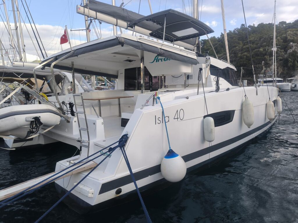 Yacht Image 9