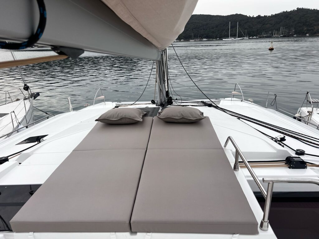 Yacht Image 16