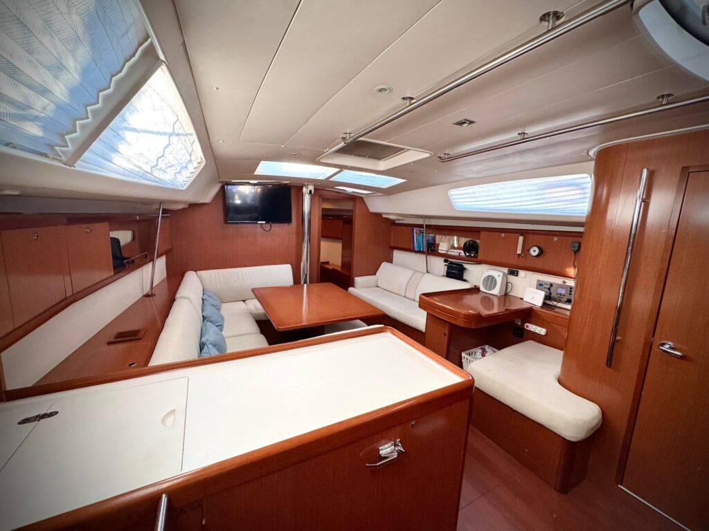 Yacht Image 5