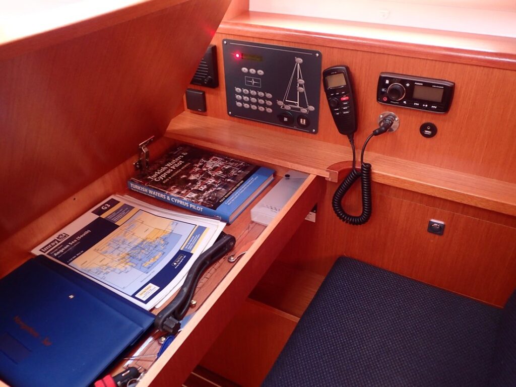 Yacht Image 11