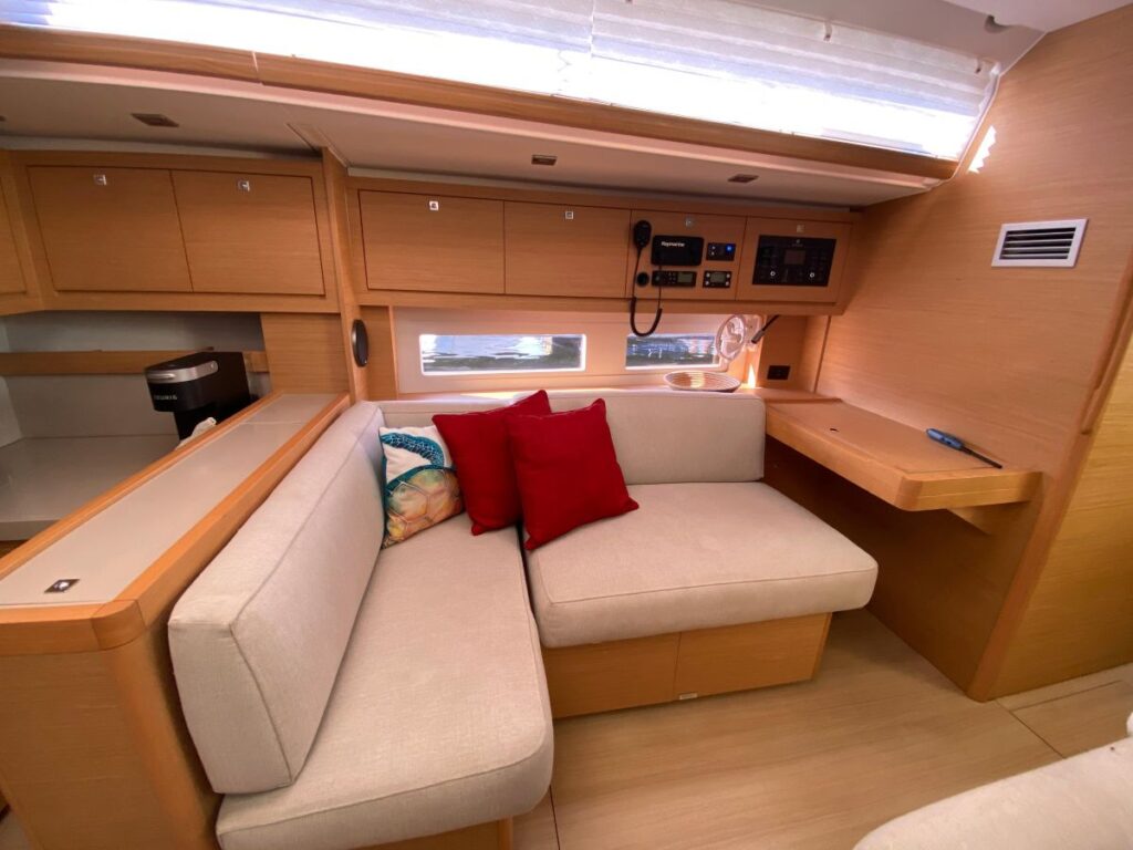 Yacht Image 21