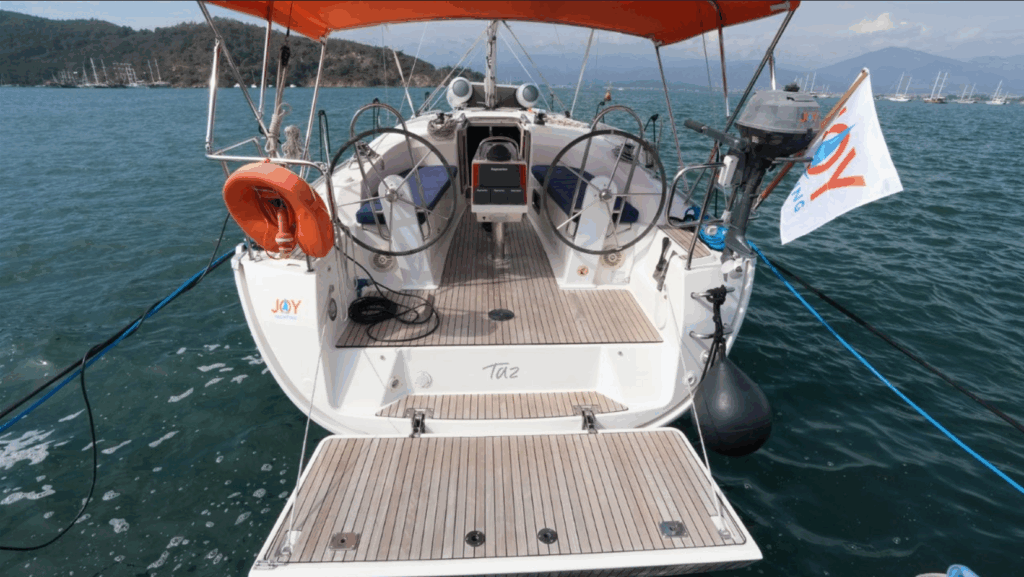 Yacht Image 13