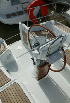 Yacht Image 6