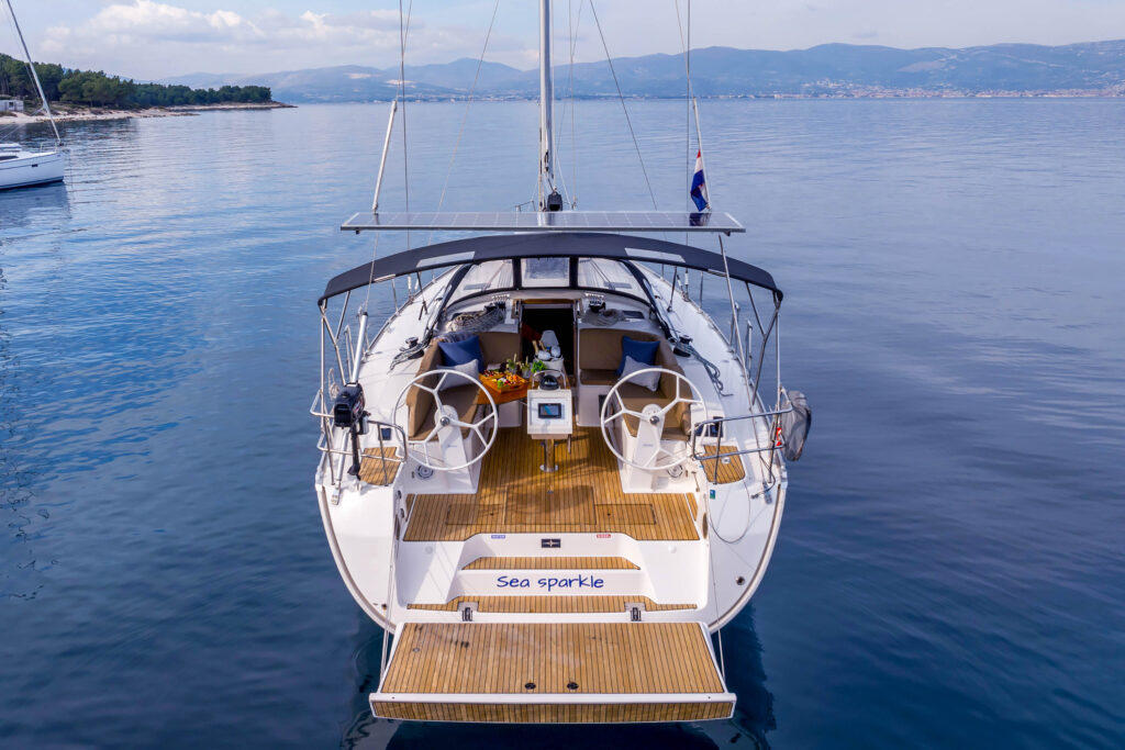 Yacht Image 21