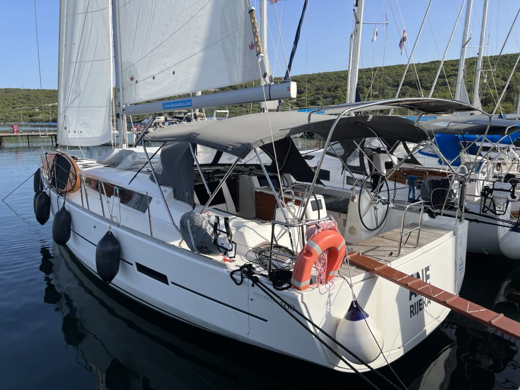 Yacht Image 1