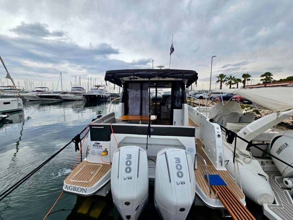Yacht Image 22