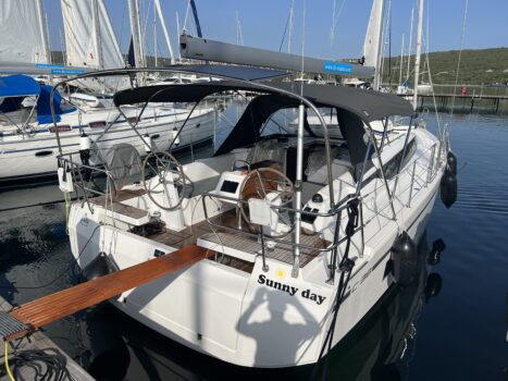 Yacht Image 4