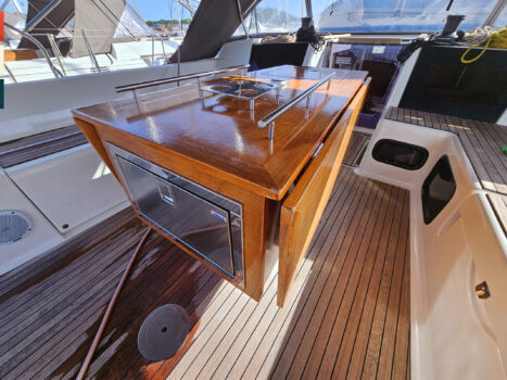 Yacht Image 6