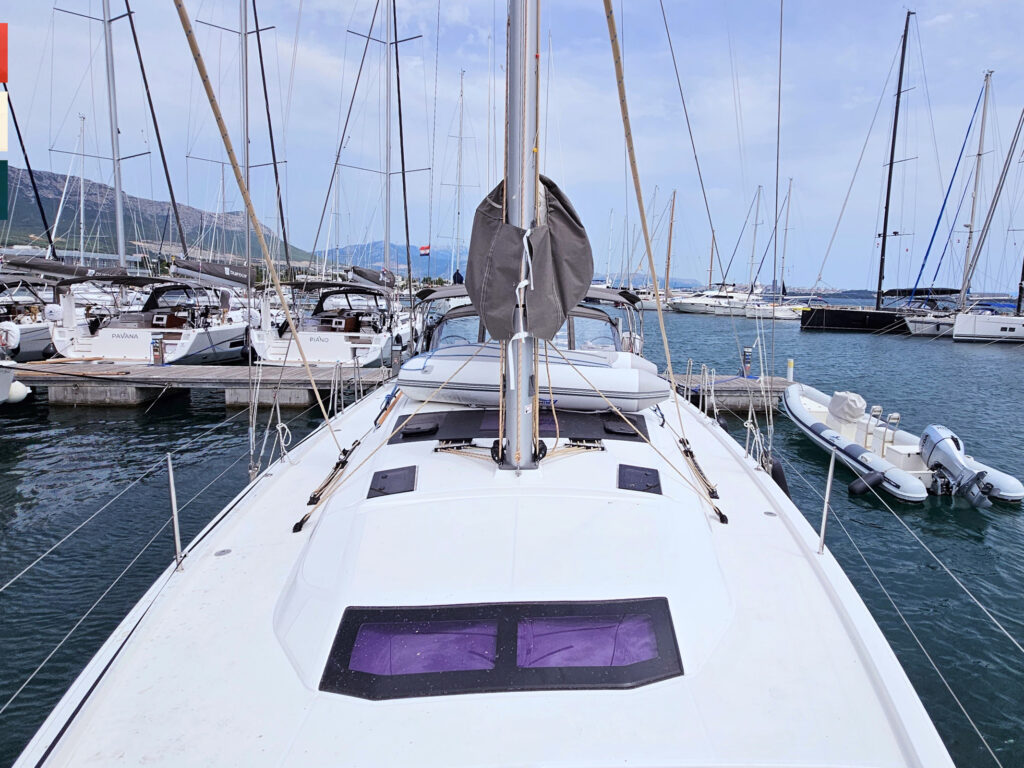 Yacht Image 8