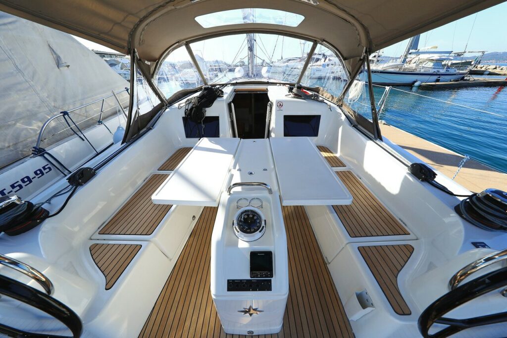 Yacht Image 3
