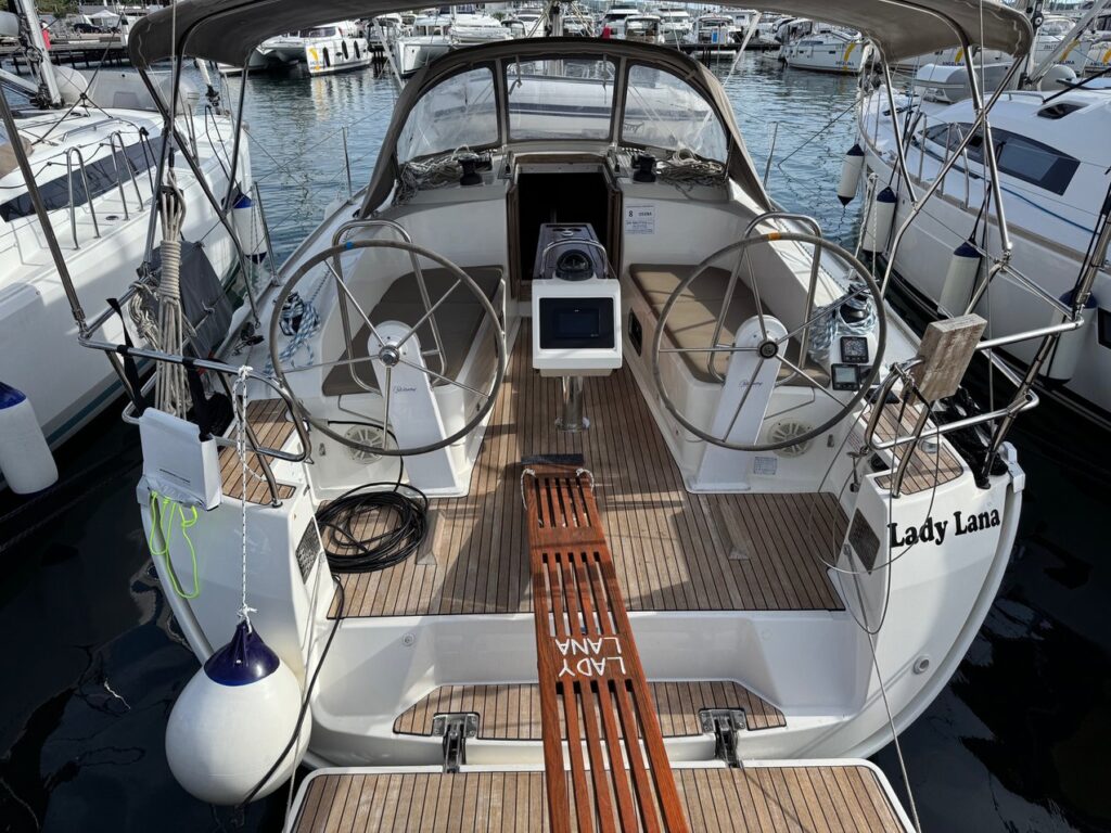 Yacht Image 1