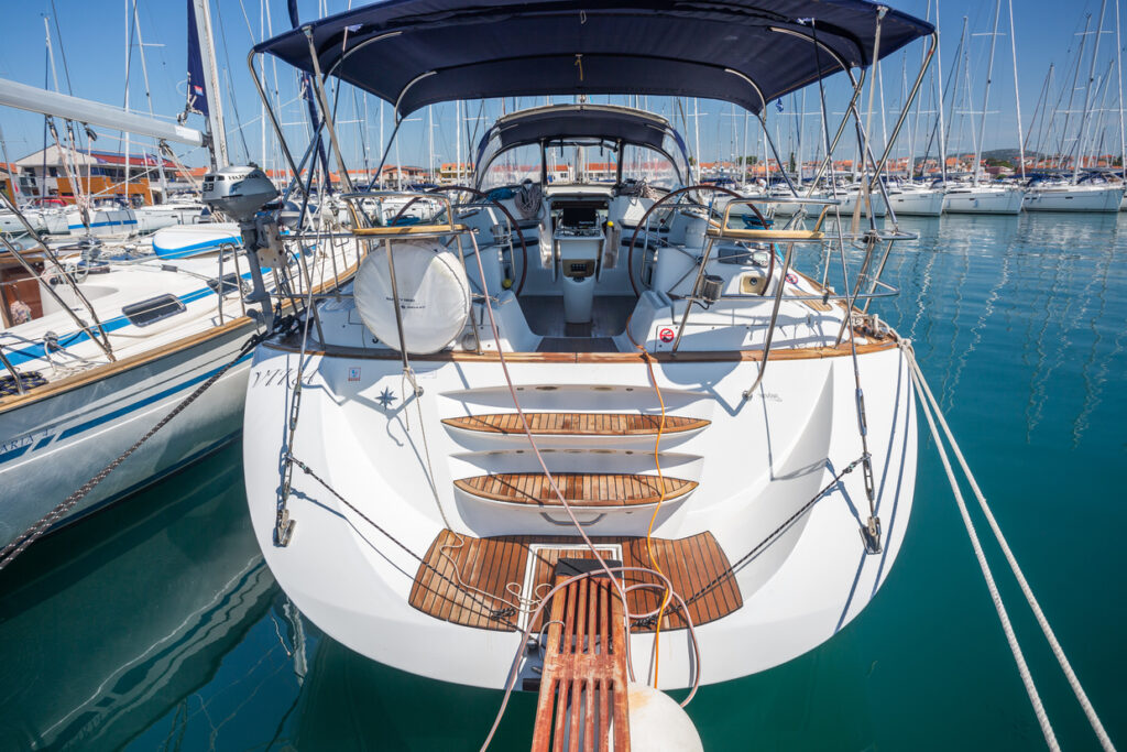 Yacht Image 6