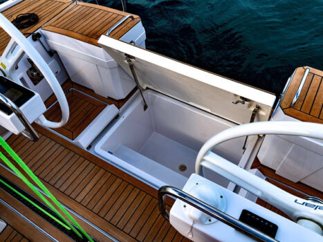 Yacht Image 4