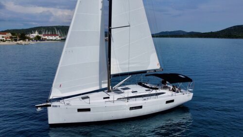 Yacht Image 6