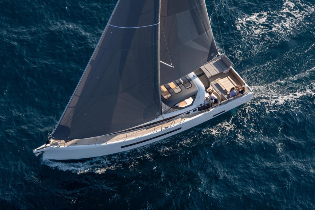 Yacht Image 6