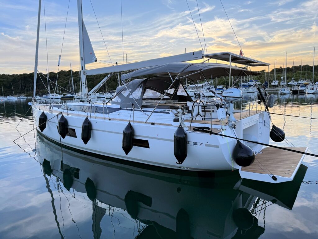 Yacht Image 7