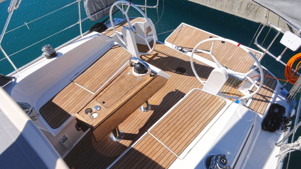 Yacht Image 7