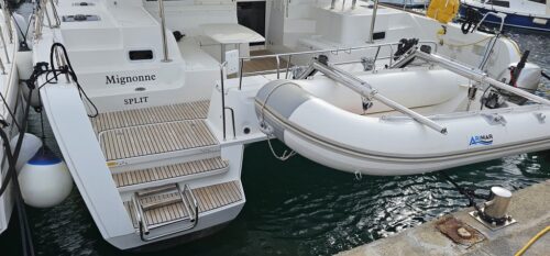 Yacht Image 9