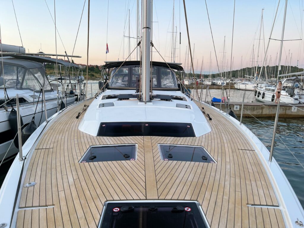 Yacht Image 18