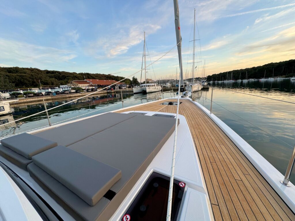 Yacht Image 20