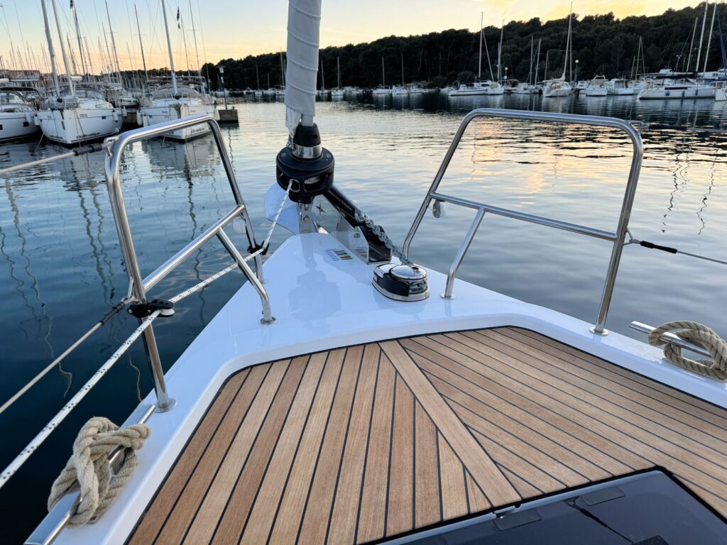 Yacht Image 21