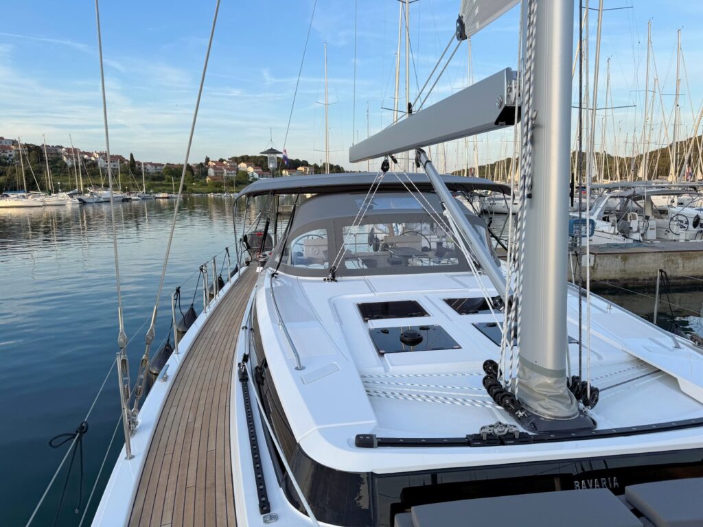 Yacht Image 25