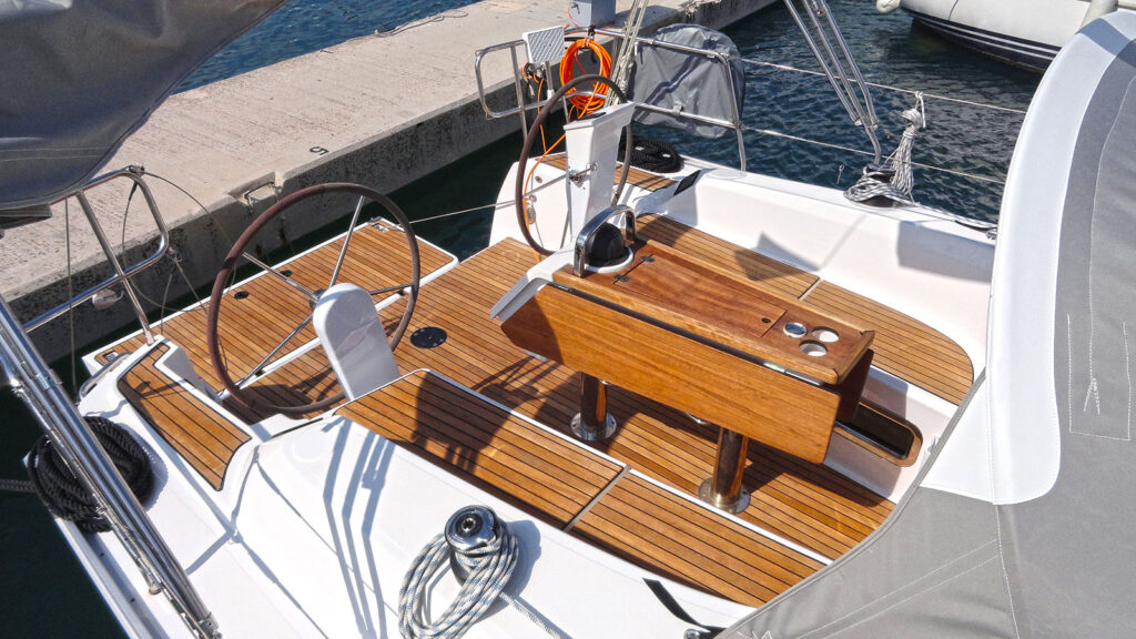 Yacht Image 7