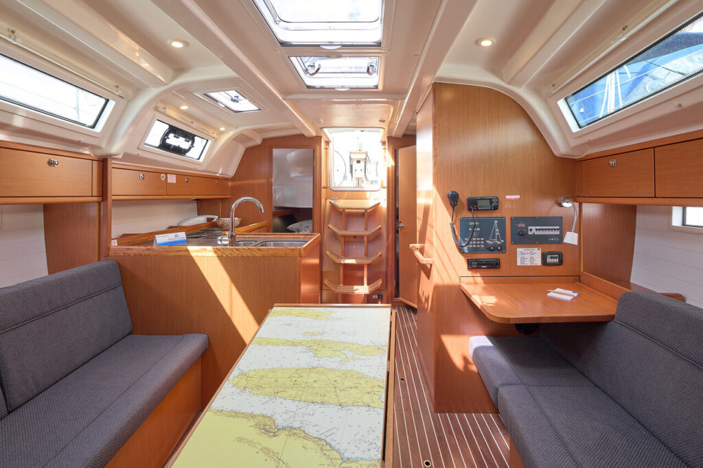 Yacht Image 11