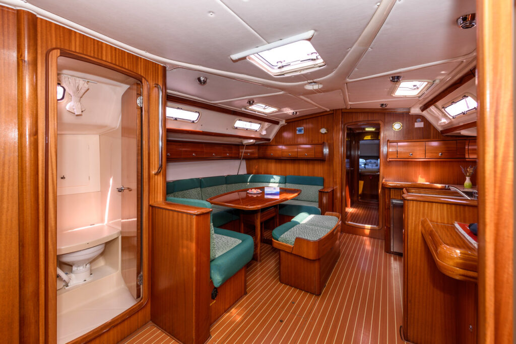 Yacht Image 11