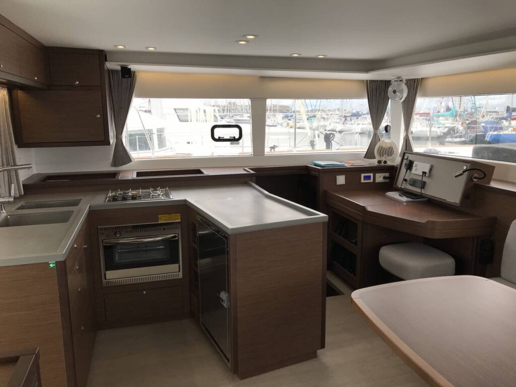 Yacht Image 4