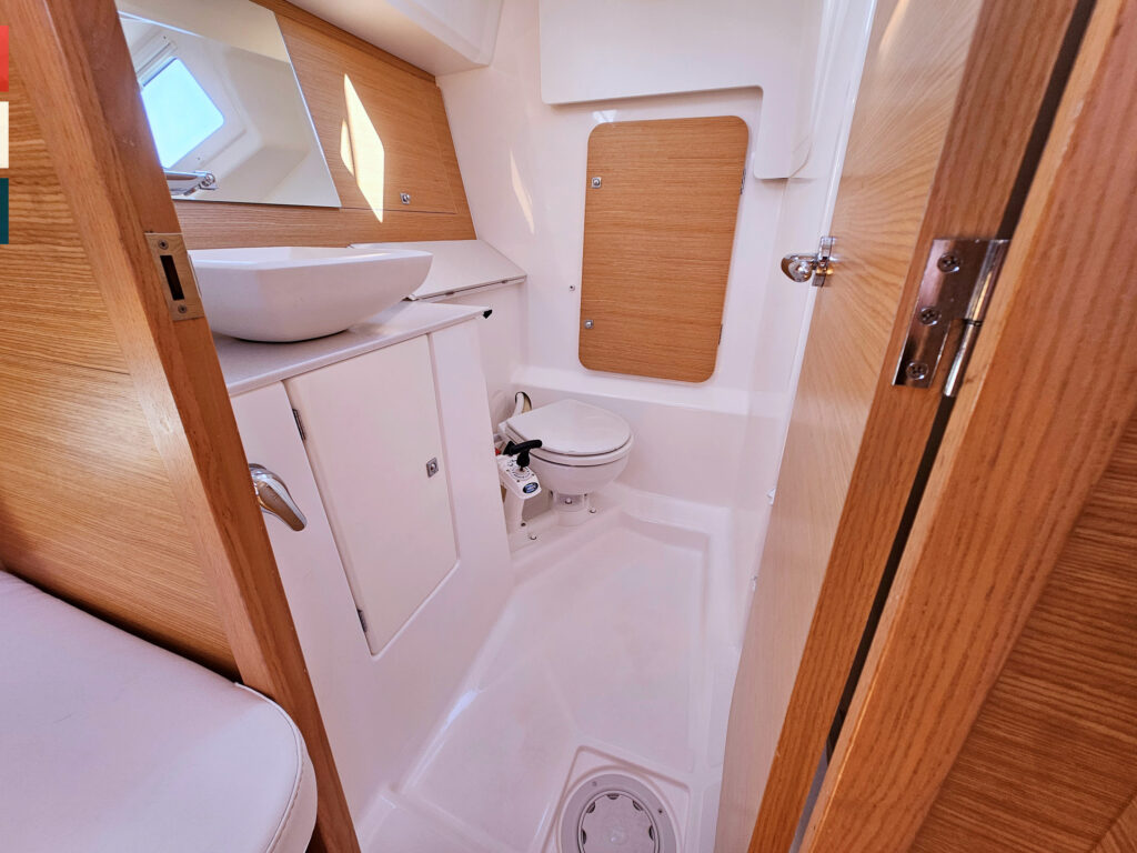 Yacht Image 26