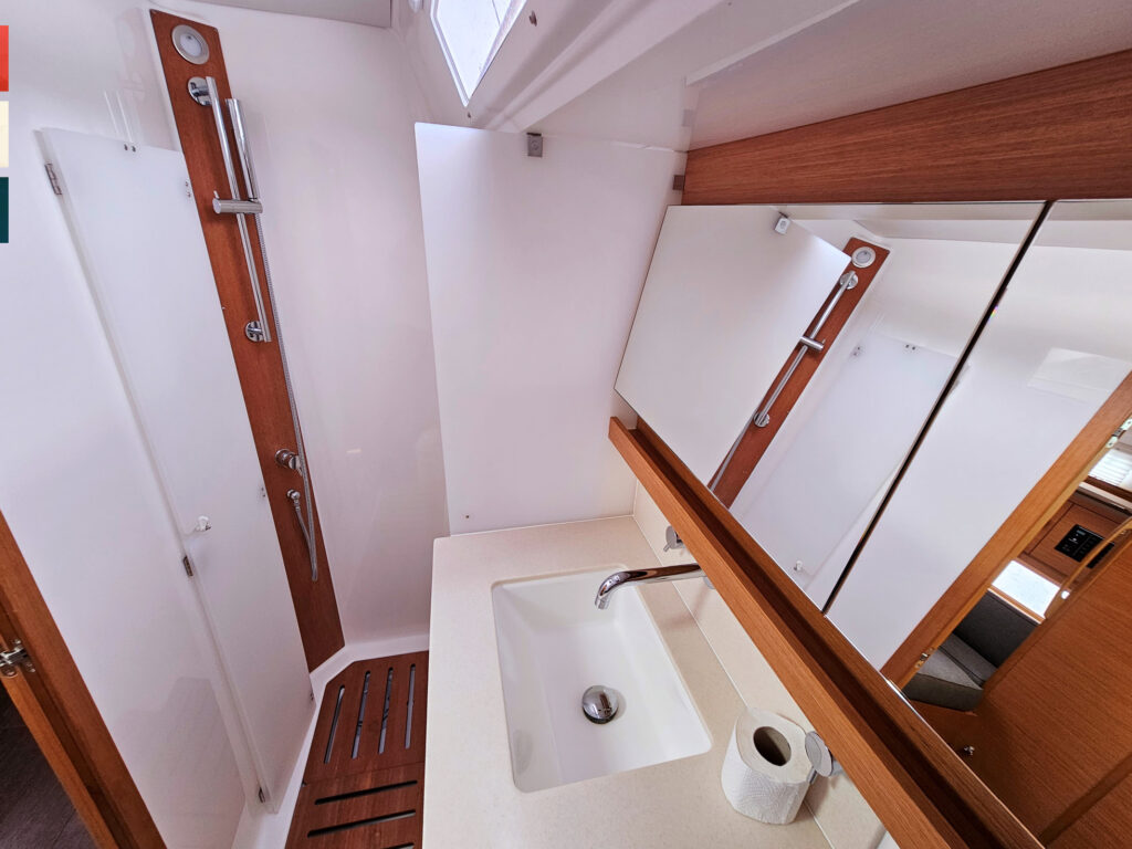 Yacht Image 42