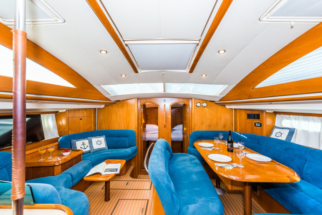 Yacht Image 21
