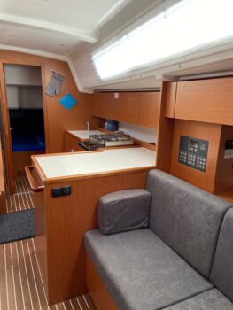 Yacht Image 8