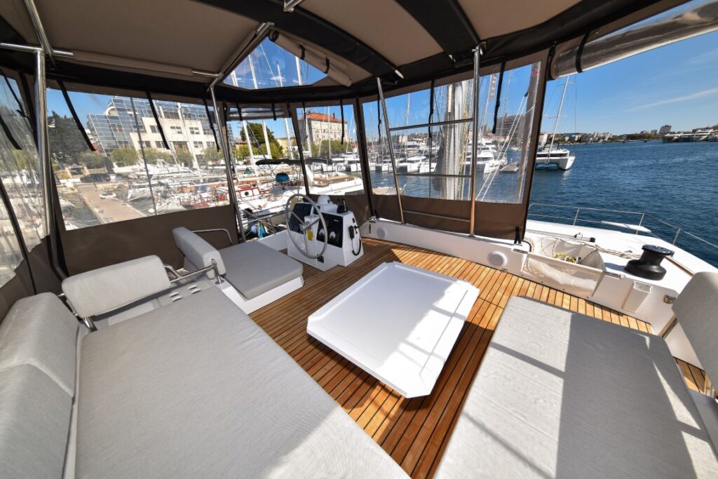Yacht Image 26