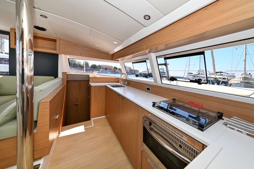 Yacht Image 22