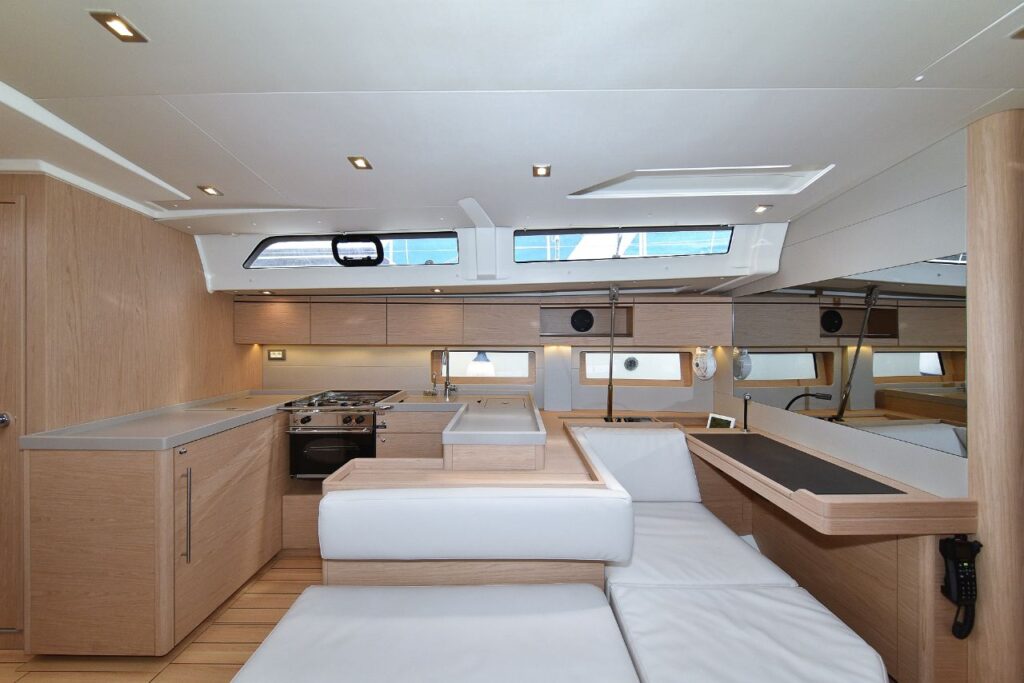 Yacht Image 24