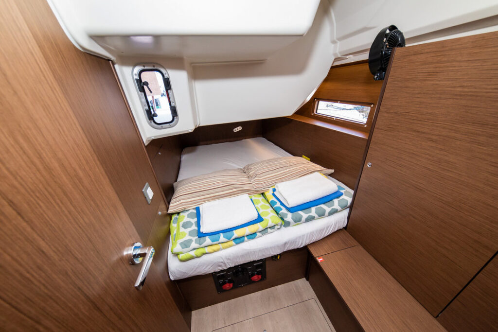 Yacht Image 26