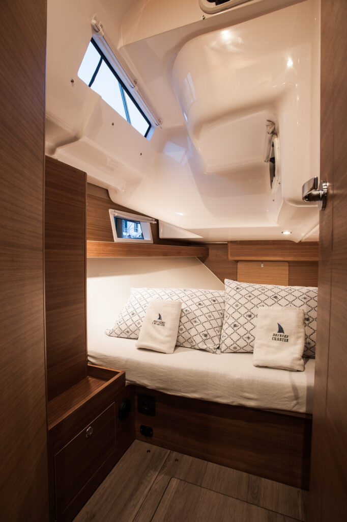 Yacht Image 24