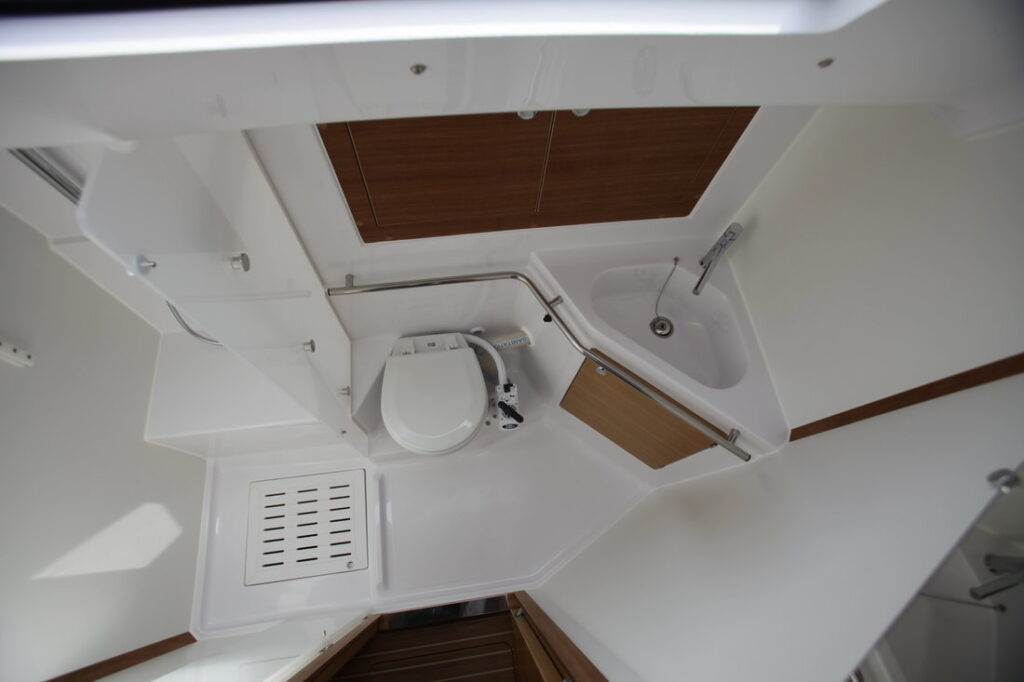 Yacht Image 21